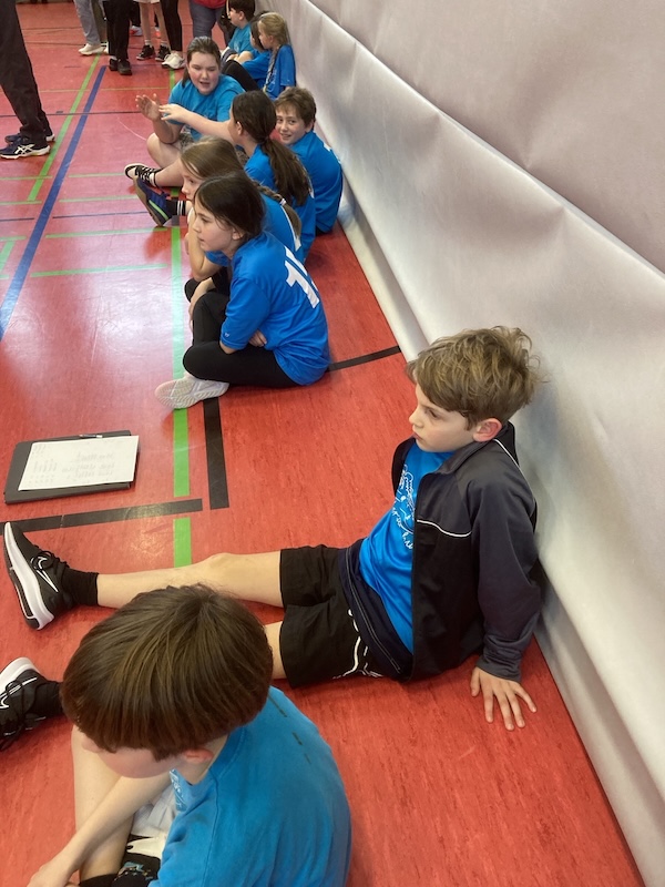 voelkerball2.jpg voelkerball2.jpg