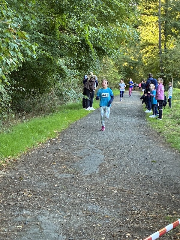 waldlauf7.jpg waldlauf7.jpg